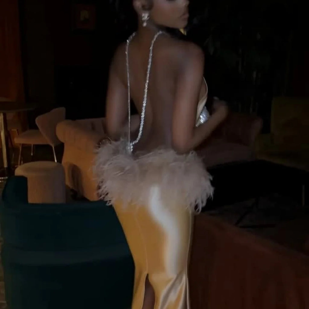 Sansa Customized Golden Halter Neck Prom Dresses Feathers فساتين للمناسبات الخاصة Mermaid Satin Floor-Length vestidos de festa