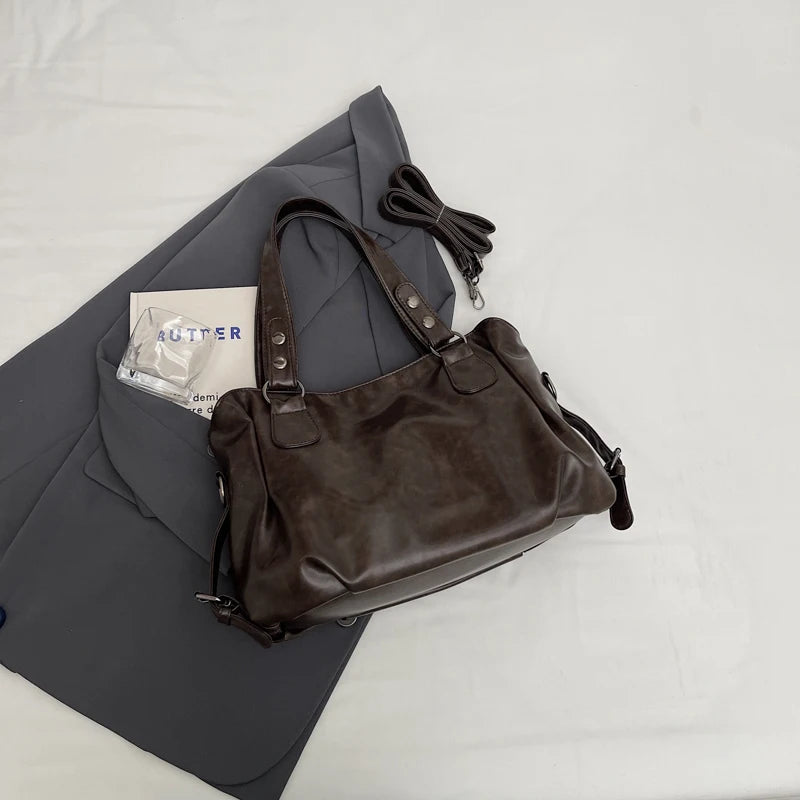 1 Piece Women's Pure Color Pu Retro Large Capacity Shoulder Tote Bag
